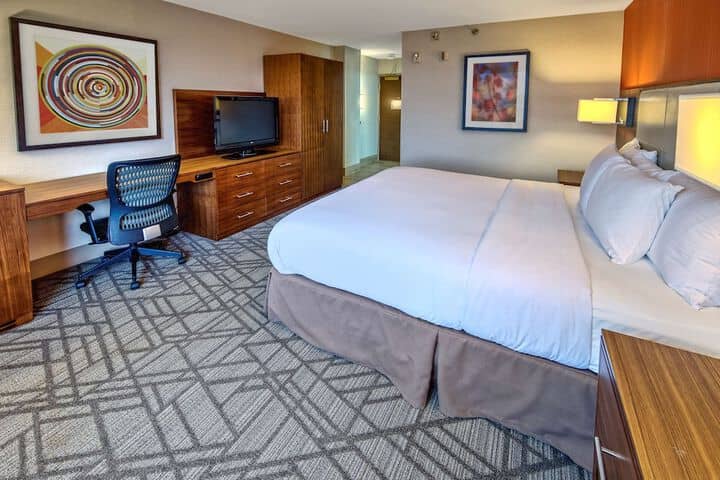 Room 14 of 69